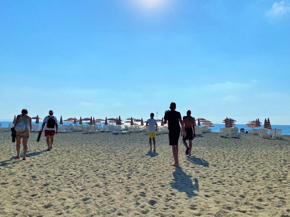 Pizzo Beach Club Apartman Kültér fotó