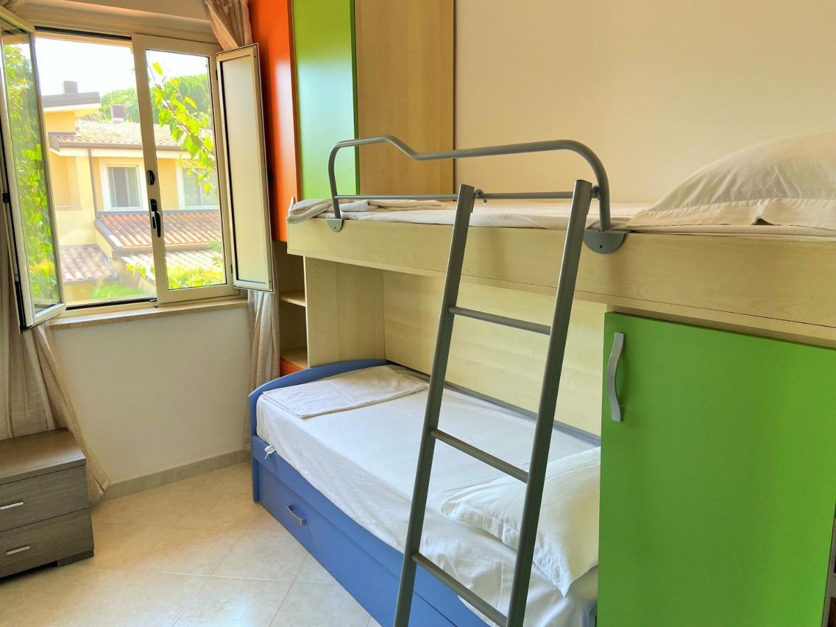 Pizzo Beach Club Apartman Szoba fotó