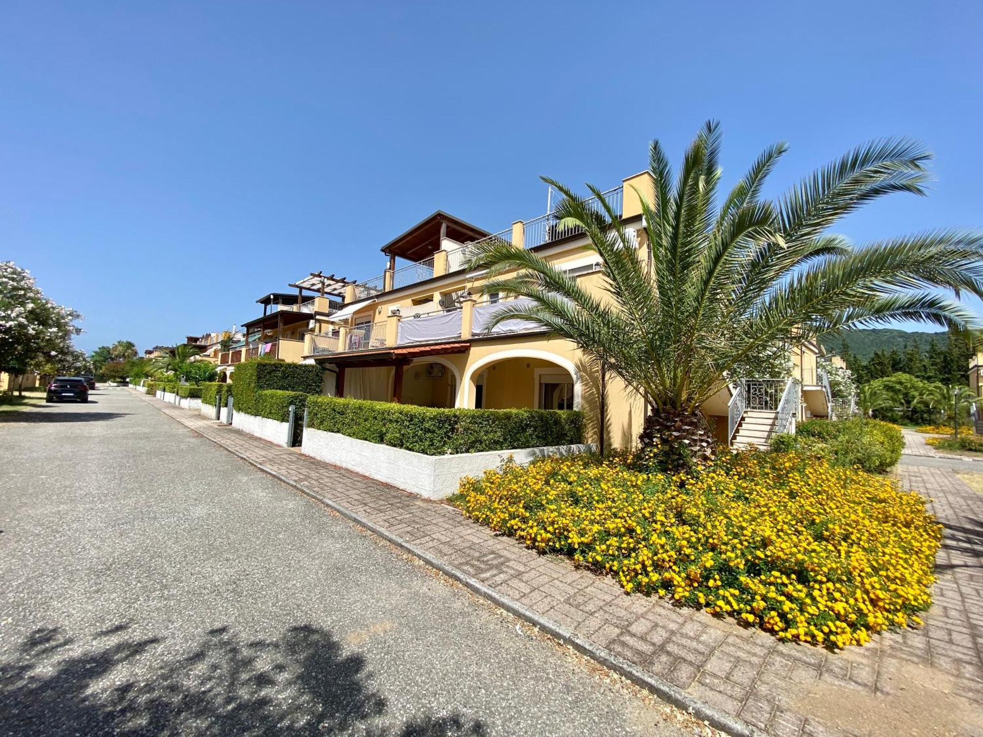 Pizzo Beach Club Apartman Szoba fotó